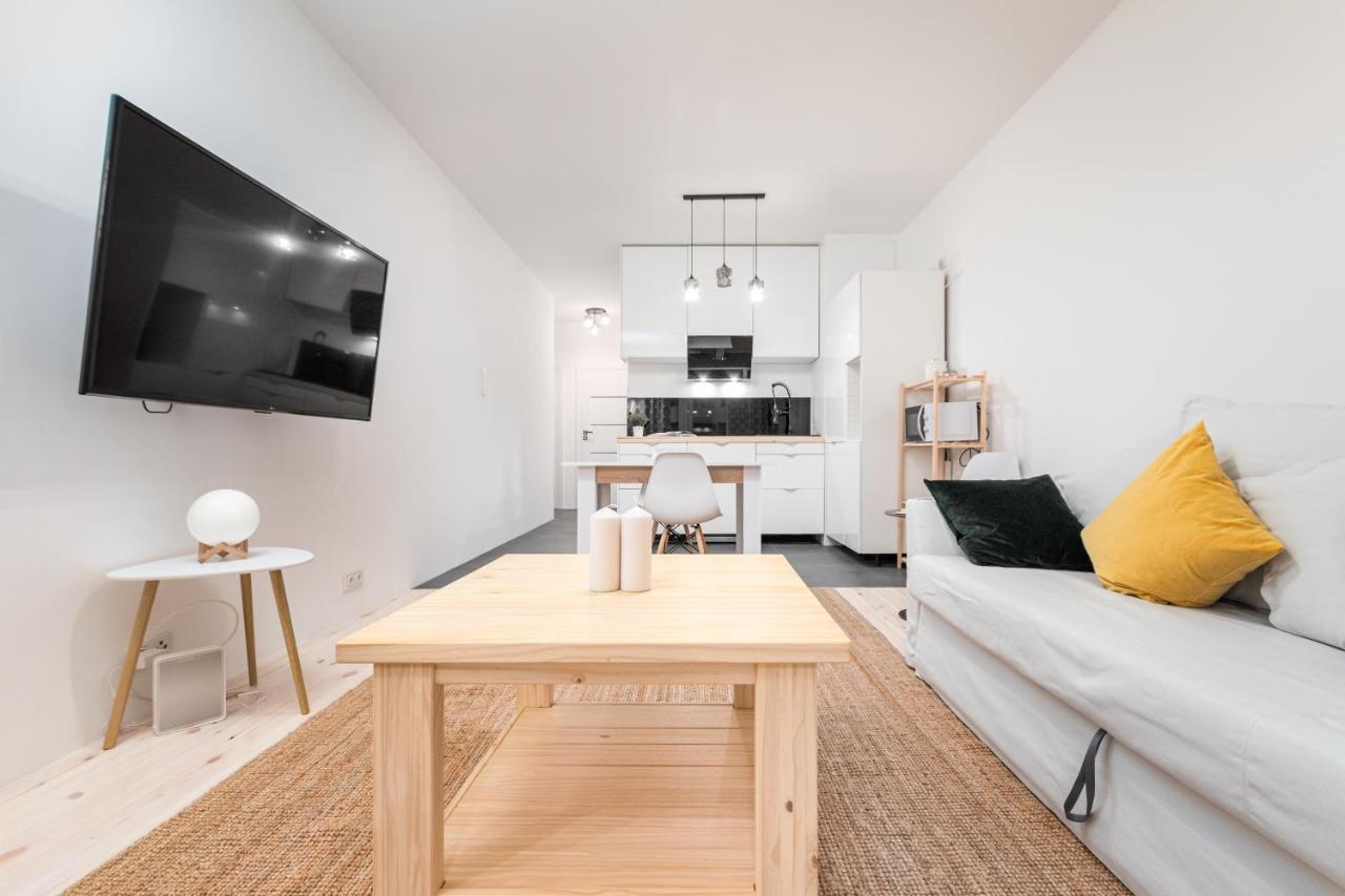 Przerwana 11A By Homeprime Warszawa Exteriör bild